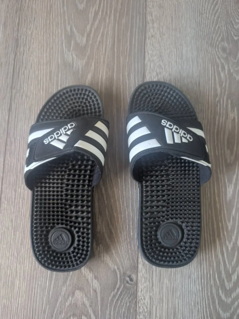 Black Adidas Adilette Slides / Sandals – Classic White Stripes, Pre-Owned